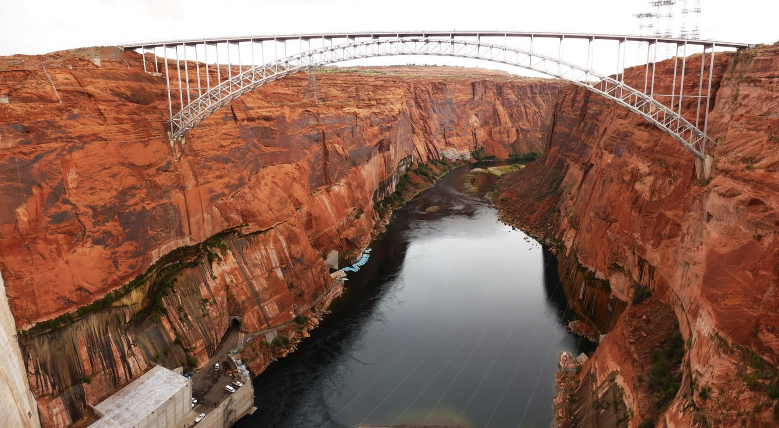 445Southwest Page - Glen Canyon Dam