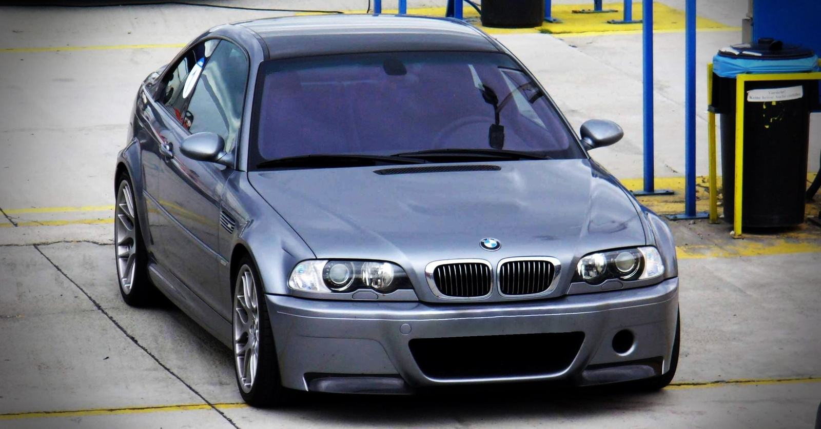 BMW M3 CSL (e46)