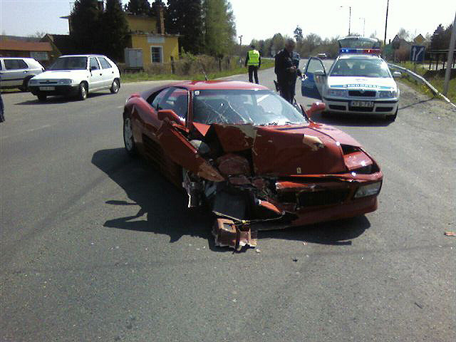 Ferrari 348 TB Crash @ Kőszeg