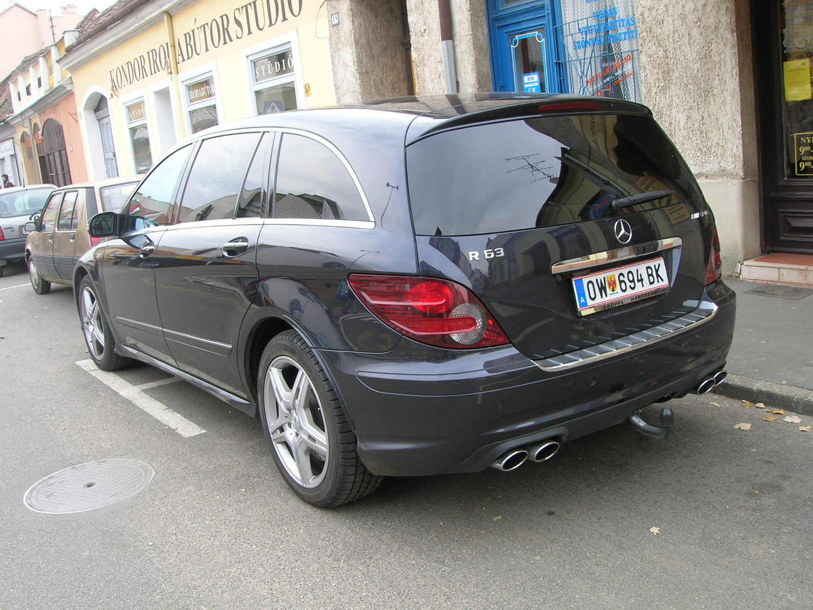 Mercedes-Benz R63 AMG