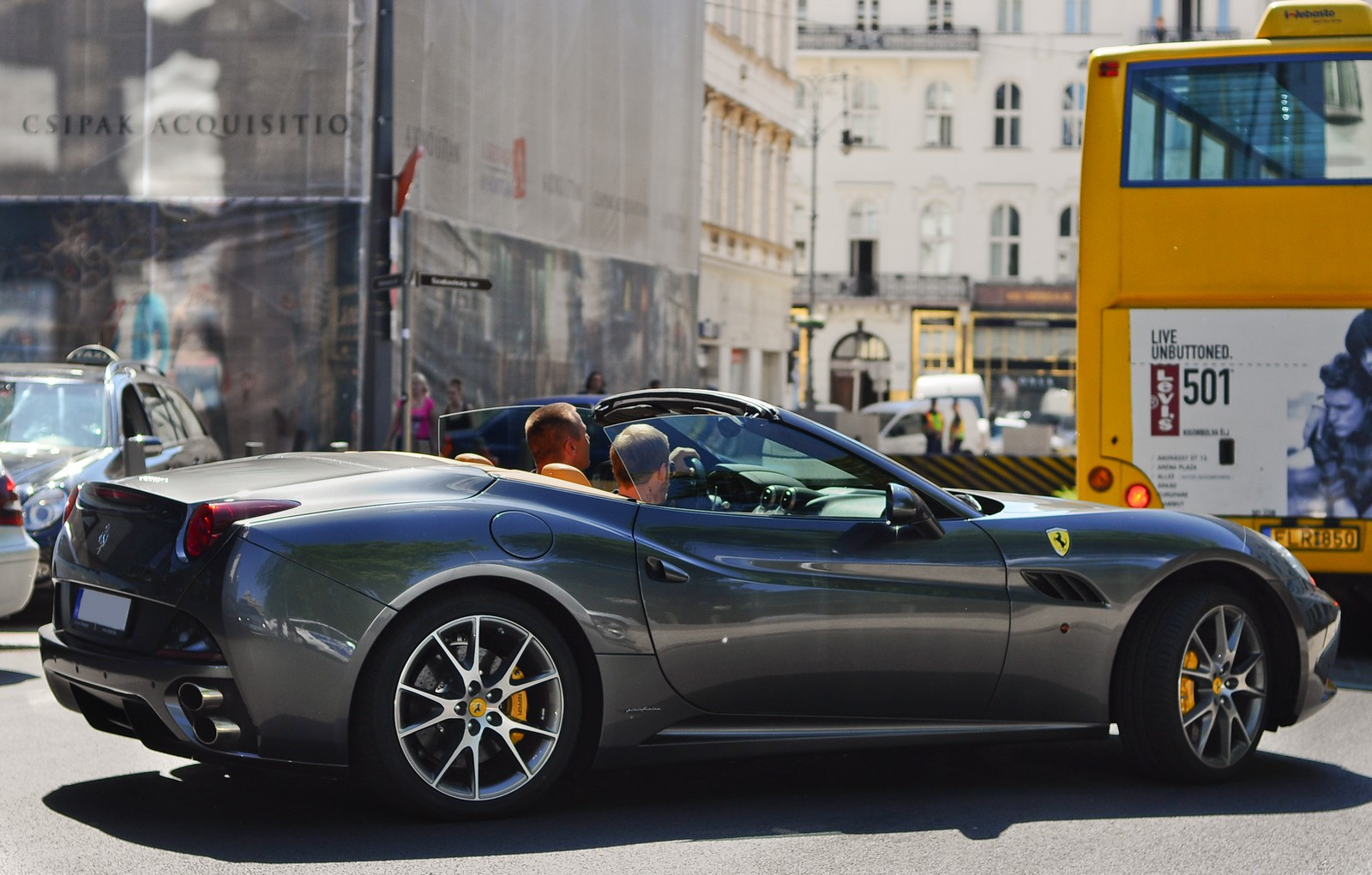 Ferrari California