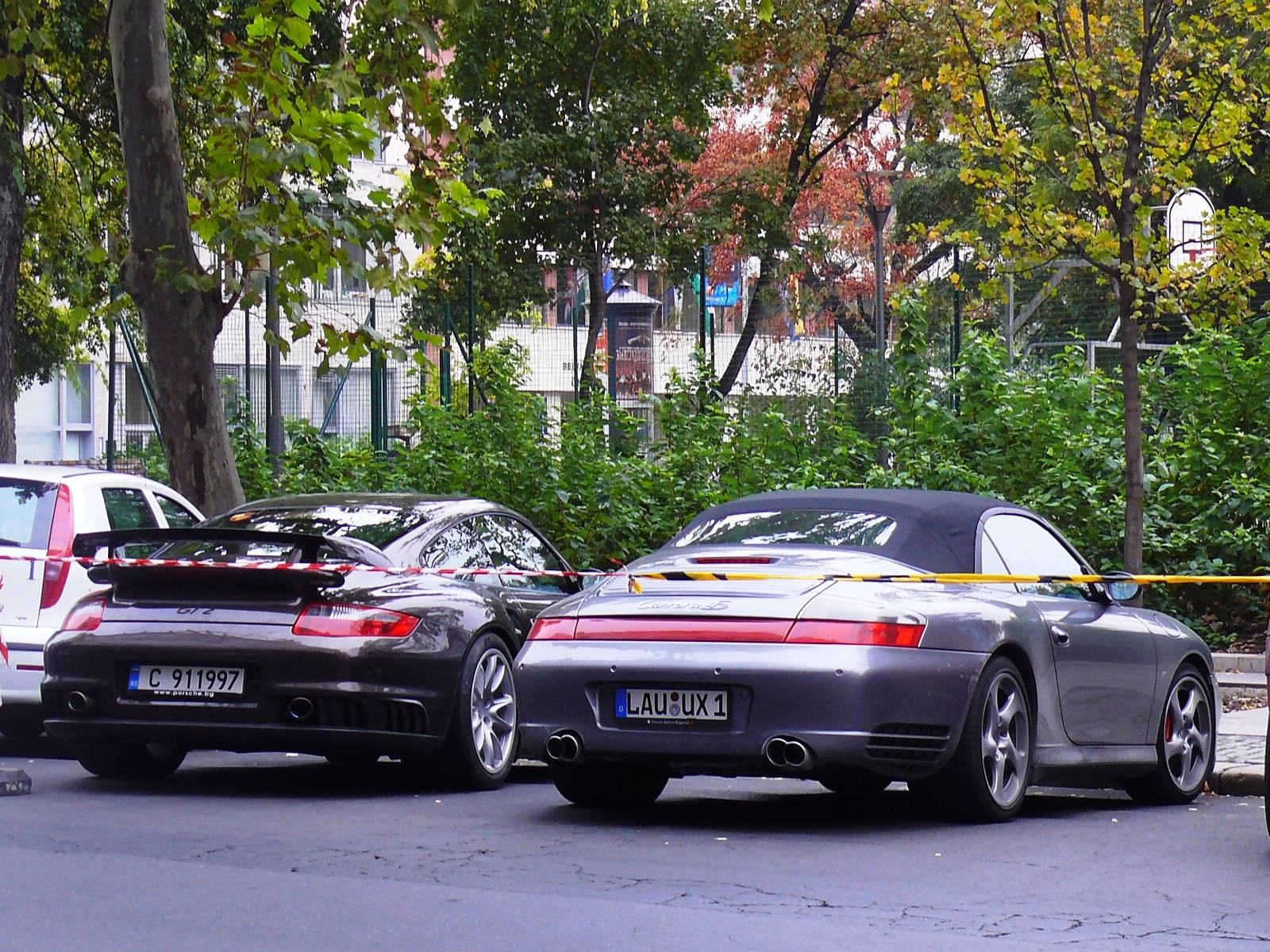 Porsche 911 GT2 - Porsche 911 Carrera 4S Cabrio combo