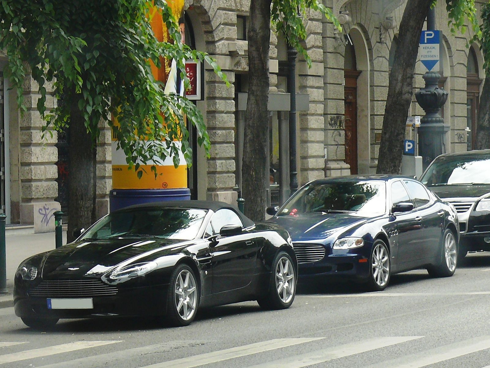 Aston Martin V8 Vantage - Maserati Quattroporte combo