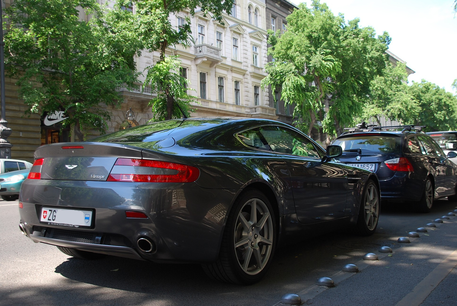 Aston Martin V8 Vantage