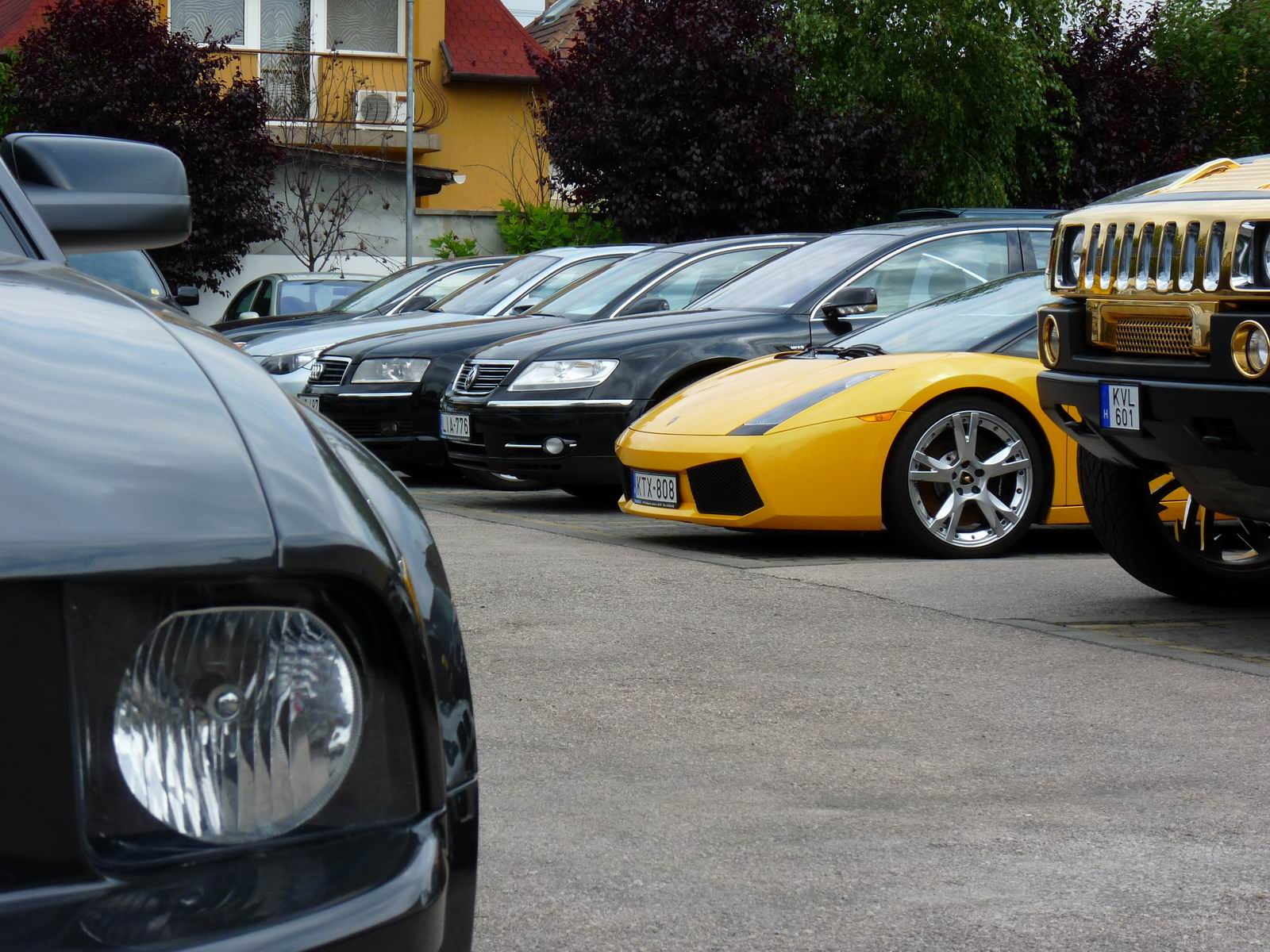 Ford Mustang - Lamborghini Gallardo Spyder (Hummer H2) combo