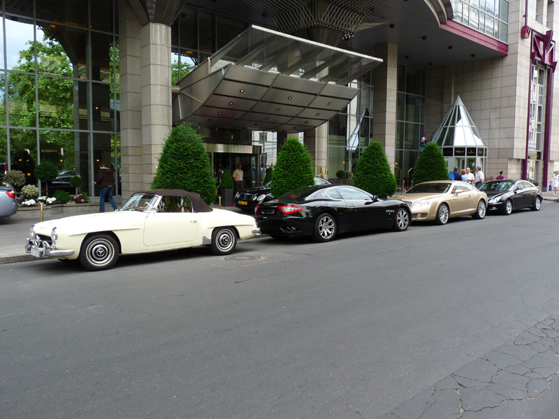 Mercedes 190SL - Maserati GranTurismo - Bentley Continental GT S