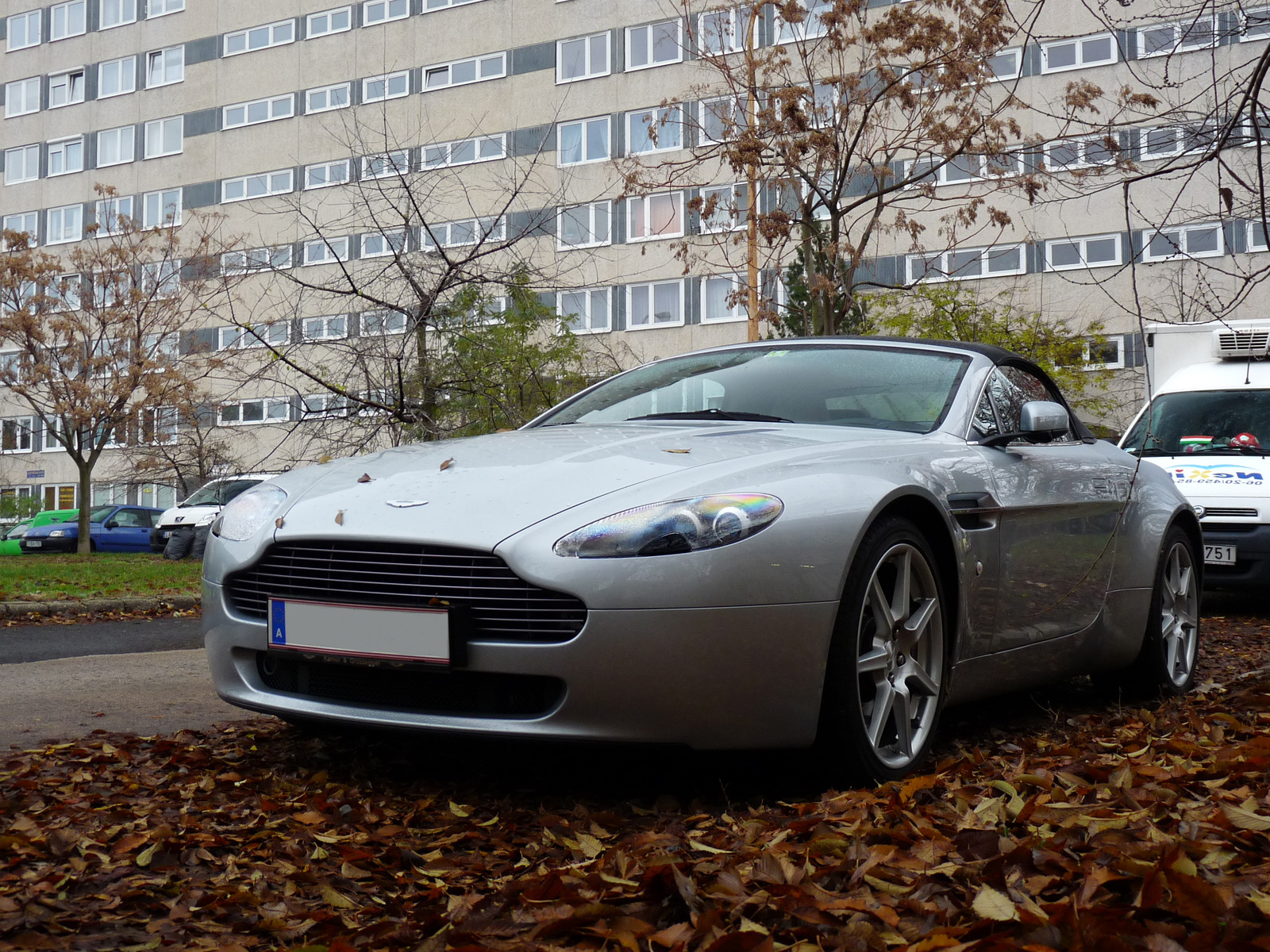 Aston Martin V8 Vantage Roadster