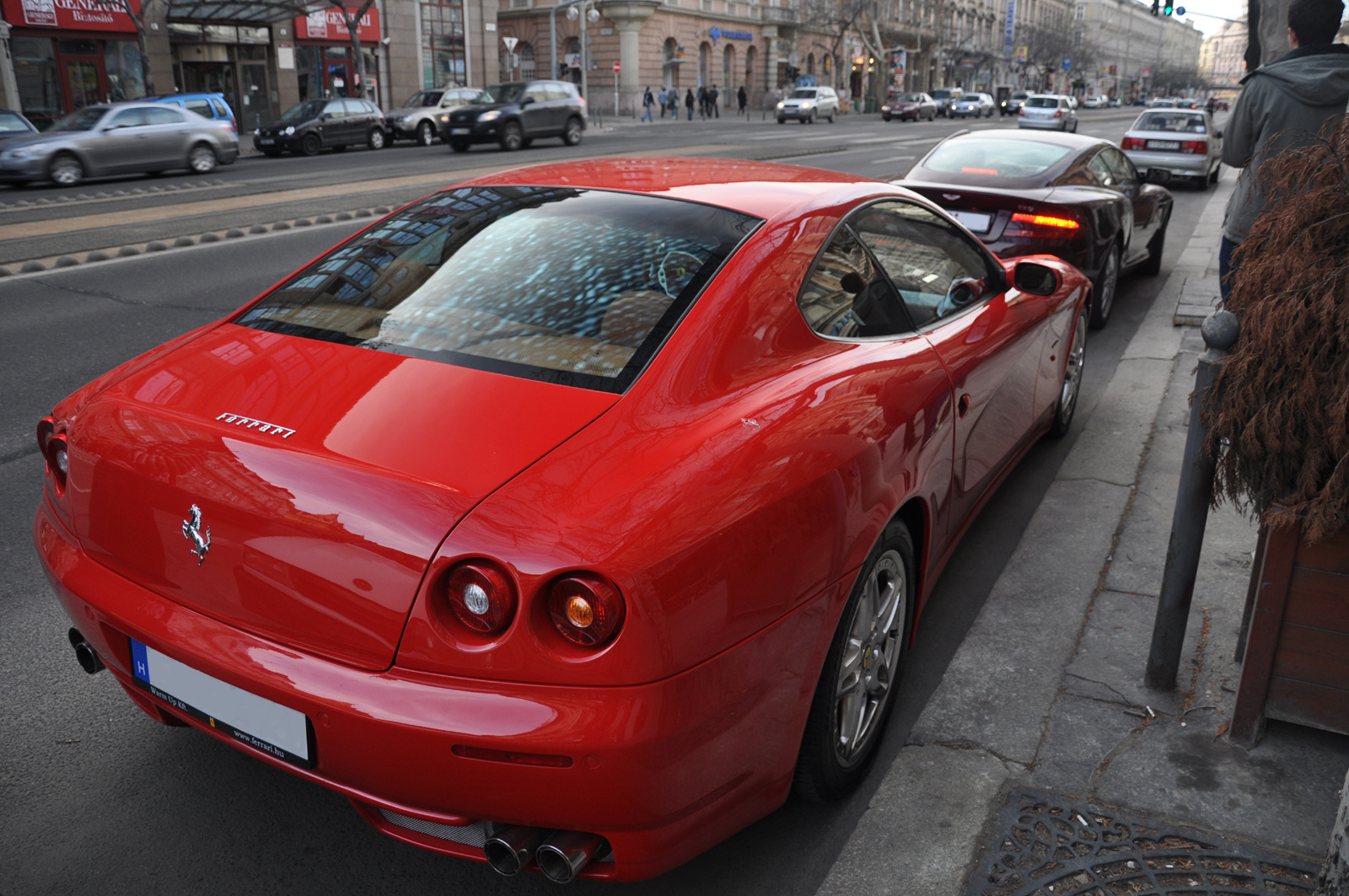 Ferrari 612 Scaglietti - Aston Martin DB9