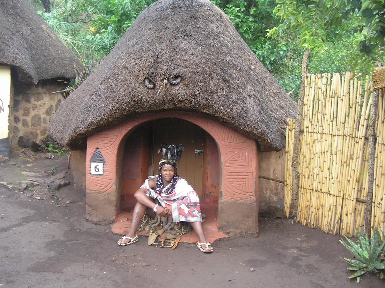 758 Lesedi skansen