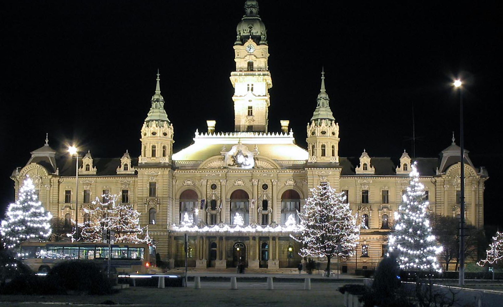 Győri városháza télen