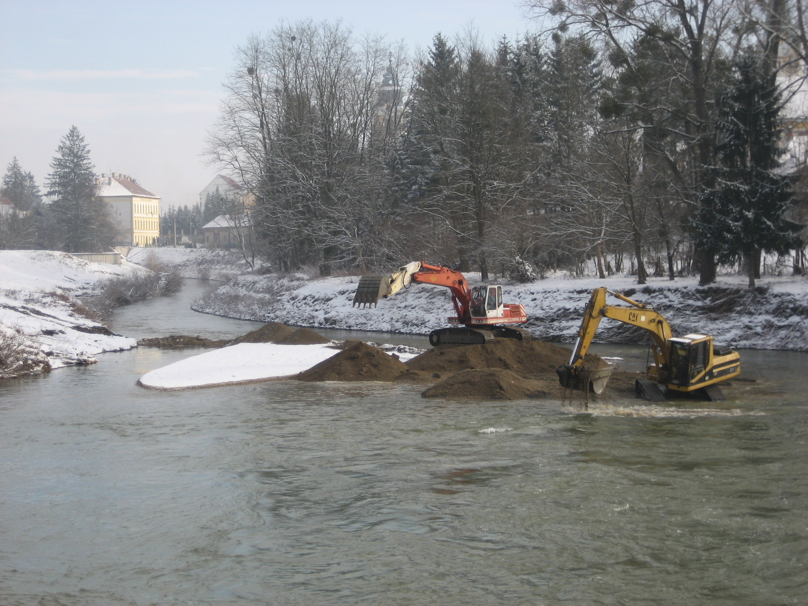 Sztg-gát alatti sziget bontása(2) 2010.01.18.