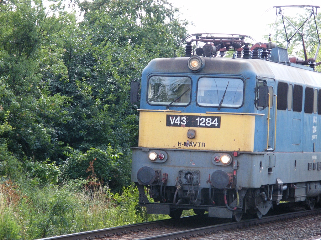 V43 1284