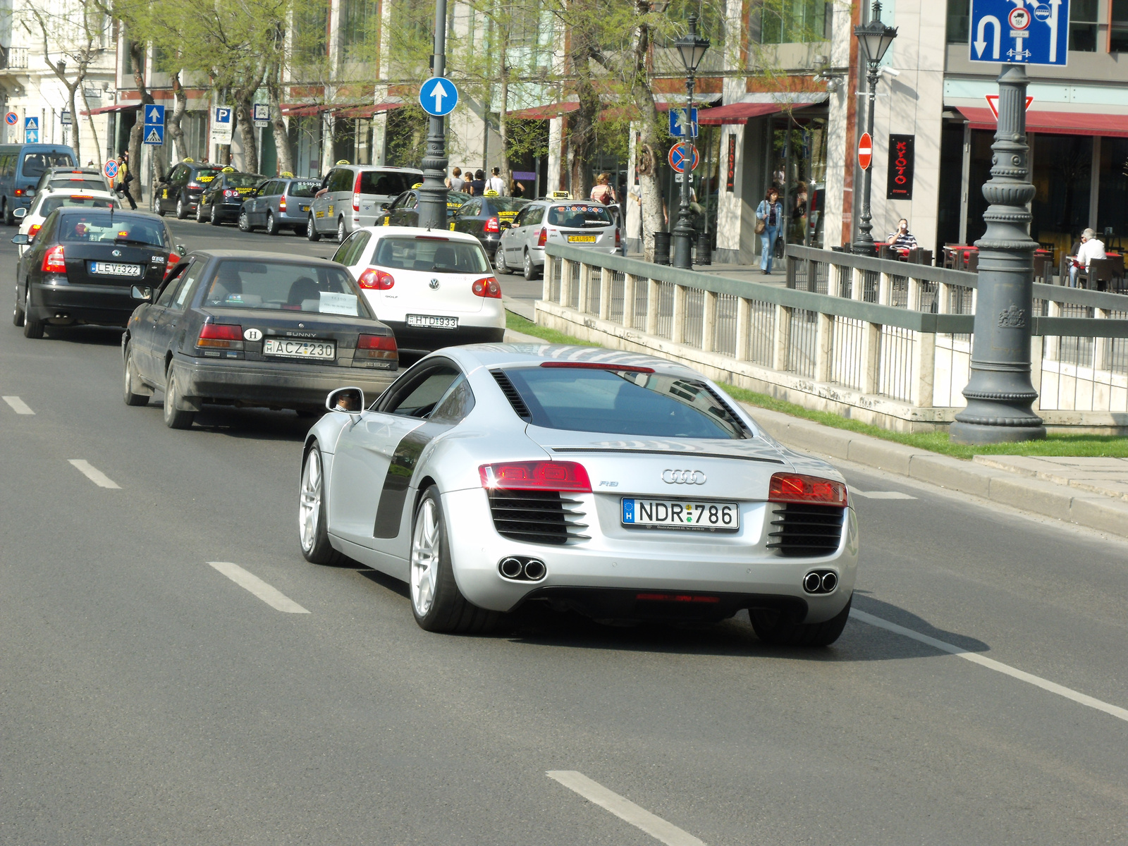 Audi R8