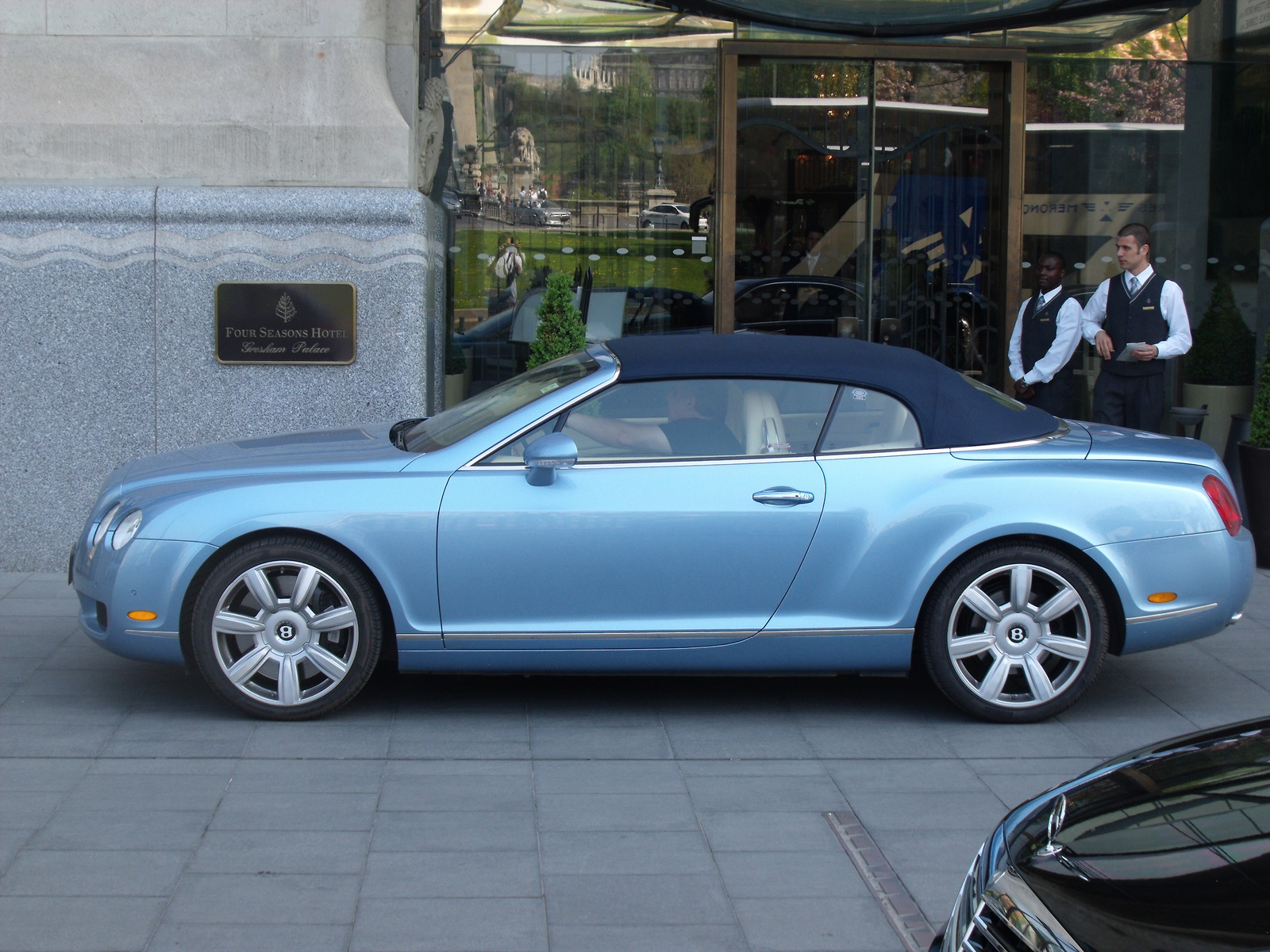 Bentley Continental GTC