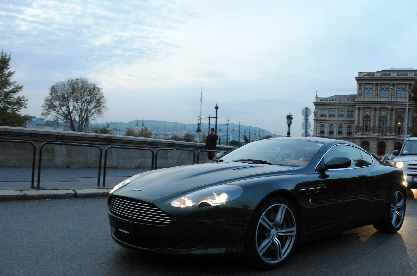 Aston Martin DB9