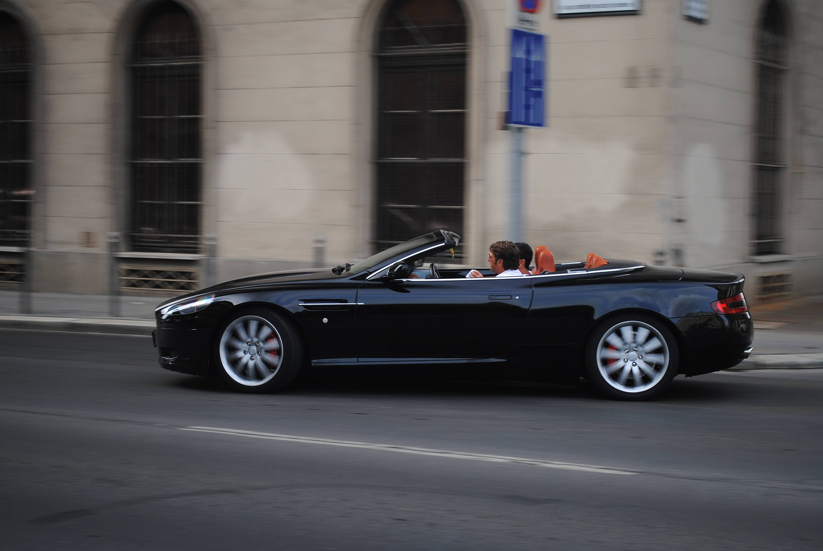 Aston Martin DB9 Volante