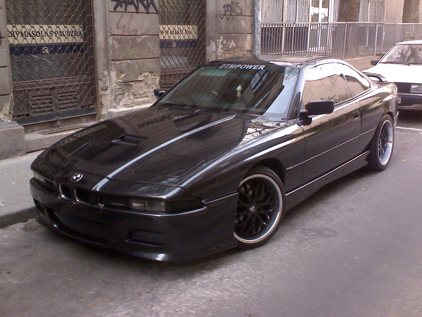 BMW 850i V12