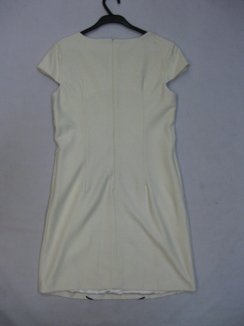 91008A-16A  CHANEL WHITE WOOL DRESS SIZE 2 4 6 (BACK) PRICE USD5