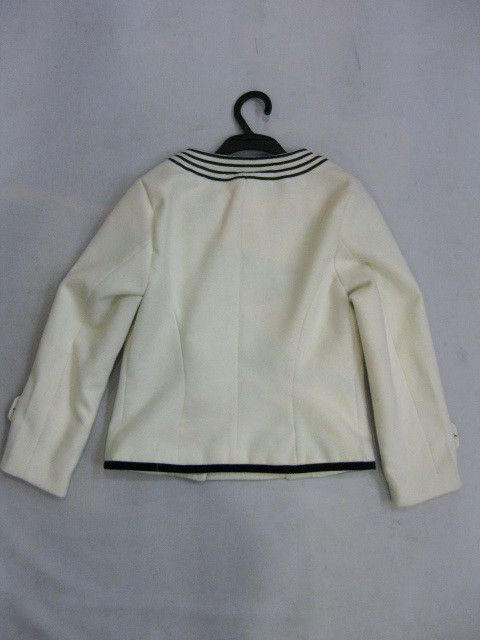 91019A-15  CHANEL WHITE WOOL TOP SIZE 2 4 6(BACK) PRICE USD42