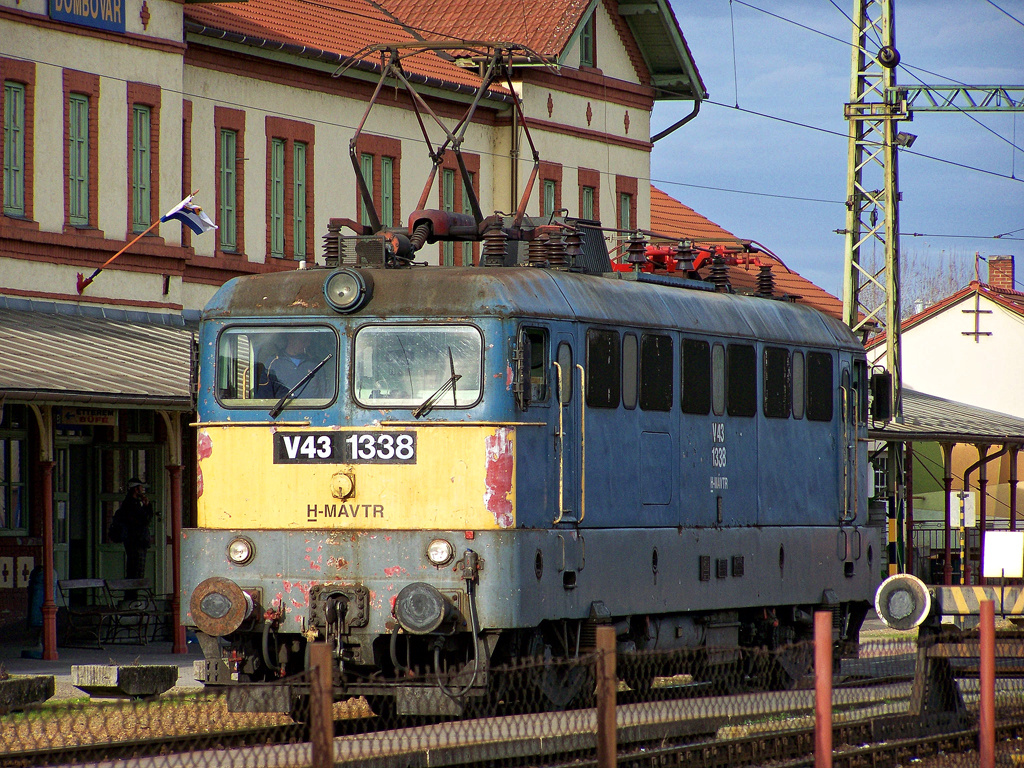 V43 - 1338 Dombóvár (2010.11.12).