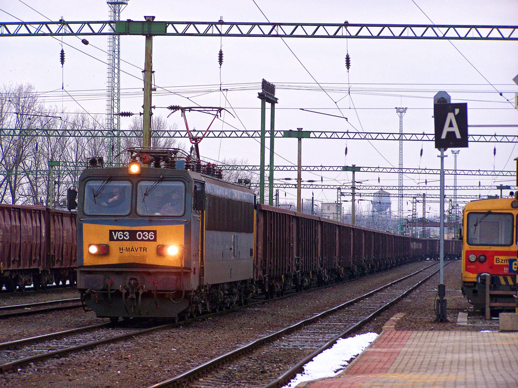 V63 - 036 Dombóvár (2011.01.25).