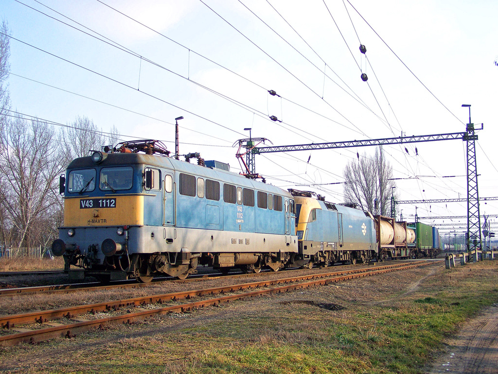 V43 - 1112 + 1047 009 - 4 Kiskunhalas (2011.01.29).