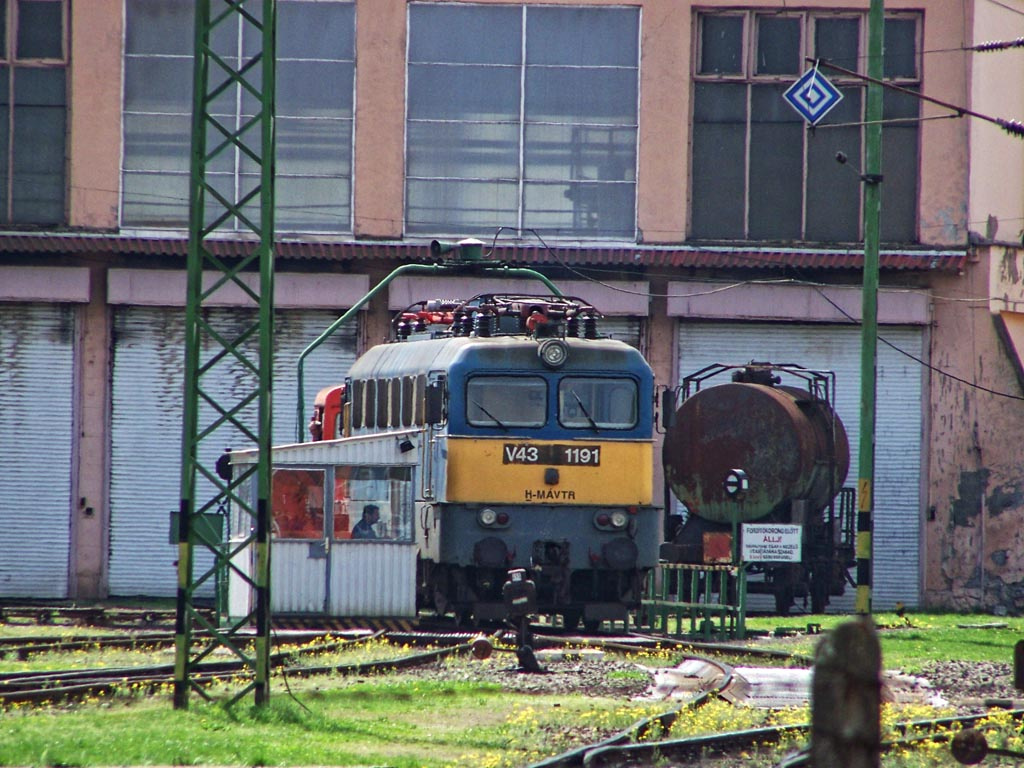 V43 - 1191 Dombóvár (2011.04.05)01.