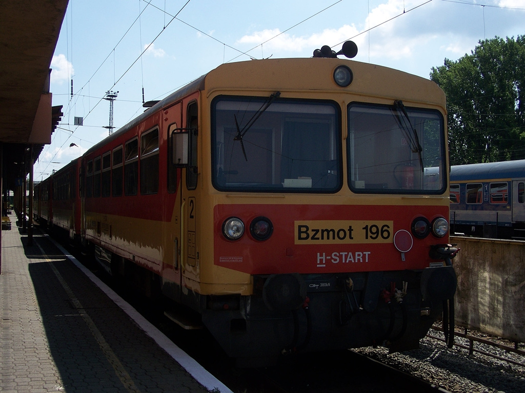 Bzmot - 196 Pécs (2011.06.16).