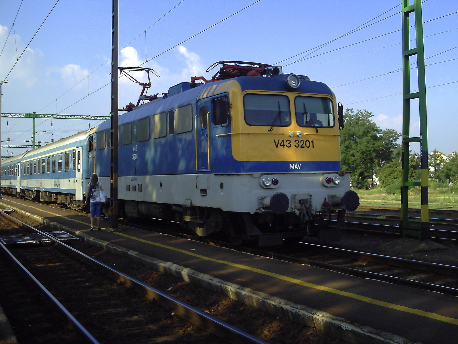 V43 - 3201 Sárbogárd (2008.07.02).01.