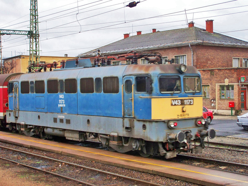 V43 - 1173 Dombóvár (2009.11.10)01.