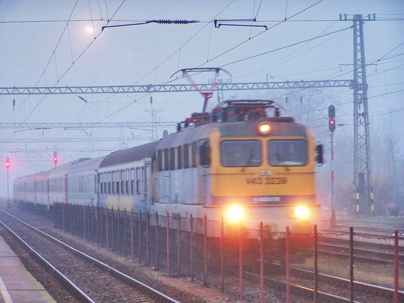 V43 - 3239 Dombóvár (2010.01.10).