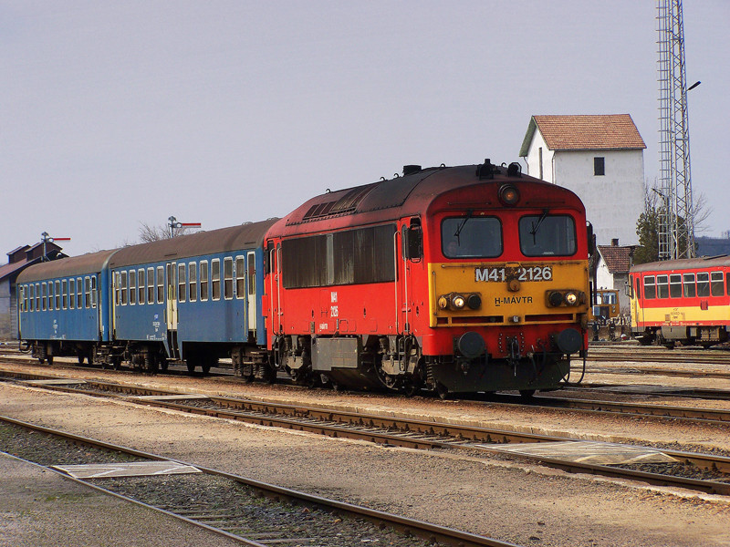 M41 - 2126 Bátaszék (2009.03.17).