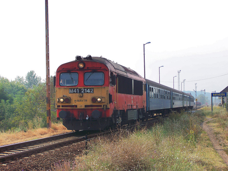 M41 - 2142 Bátaszék (2009.09.13).