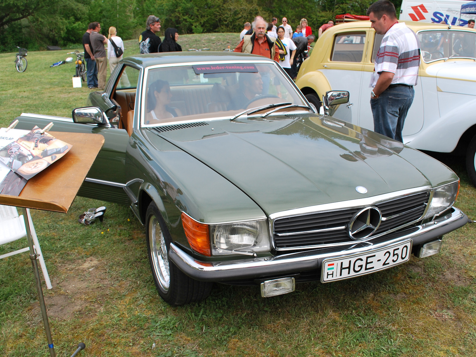 Mercedes-Benz 350 SLC