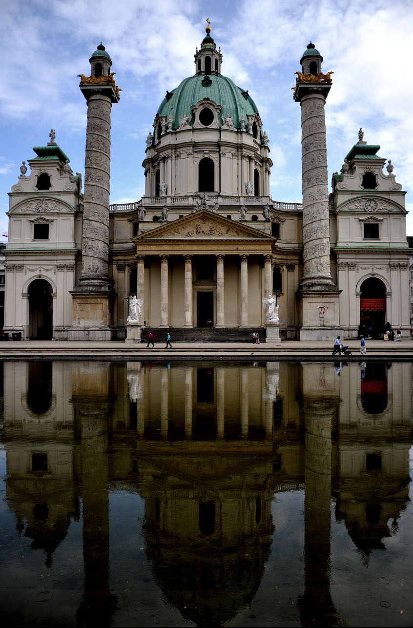 Bécs, Karlskirche