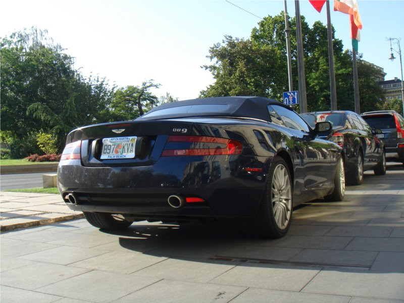 Aston Martin DB9 Cabrio