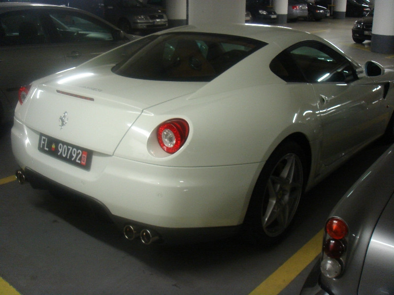 Ferrari 599 GTB - Aston Martin DB5