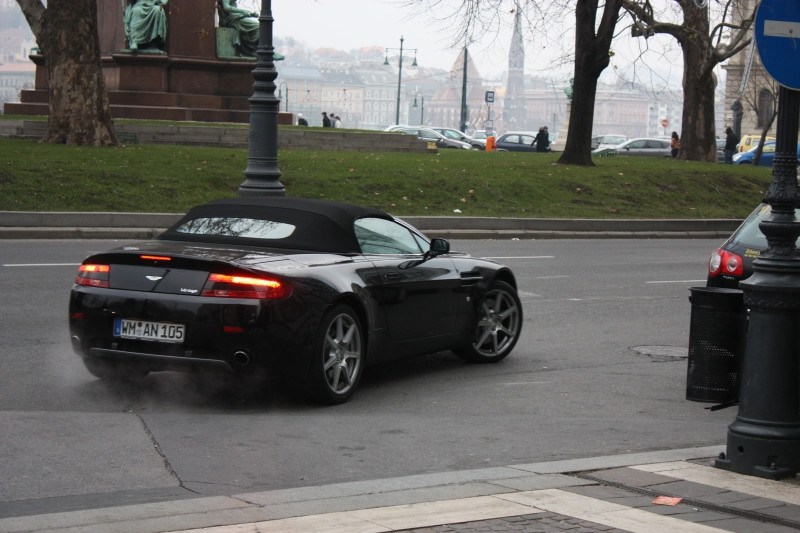 Aston Martin Vantage