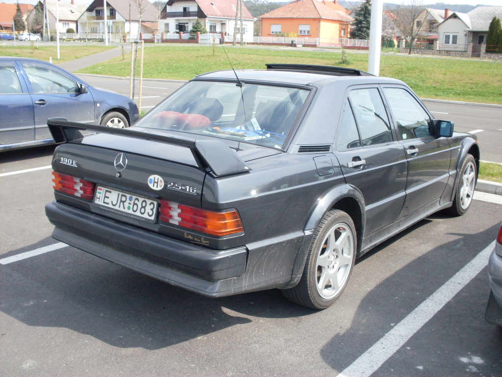 MERCEDES-BENZ 190E 2.5-16 EVOI (W201)