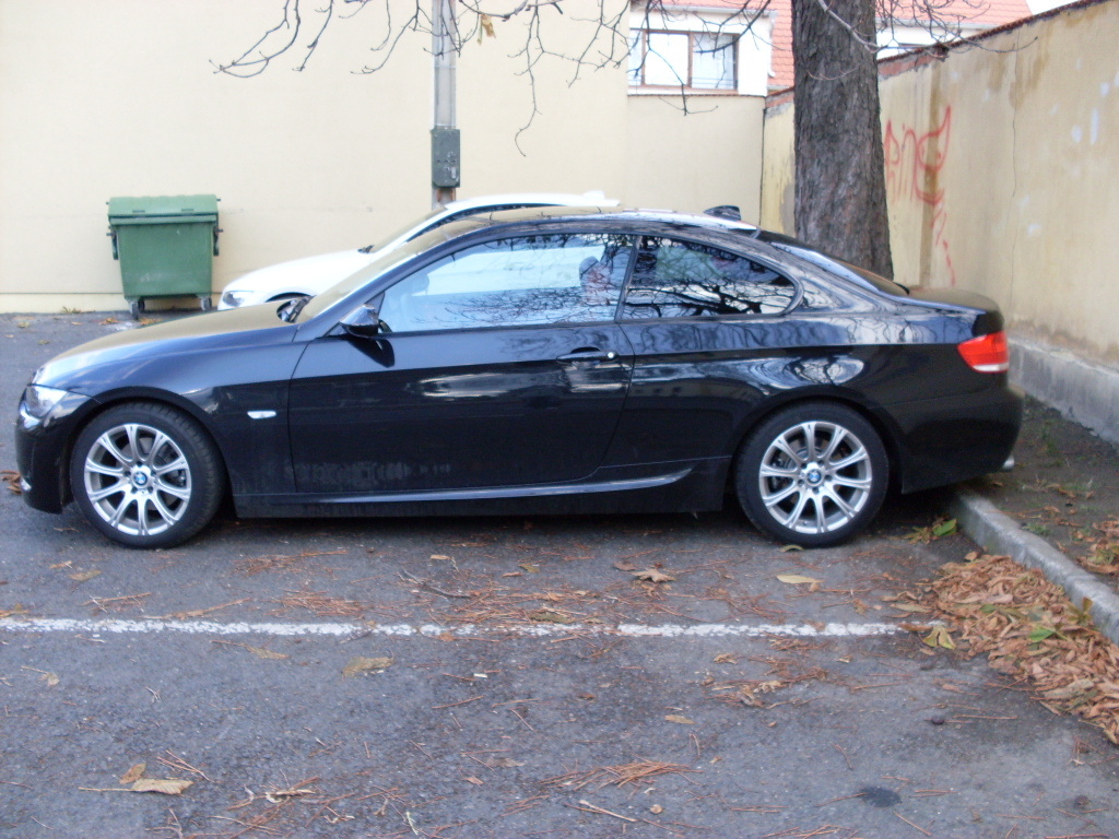 BMW 325i COUPE (E-92)