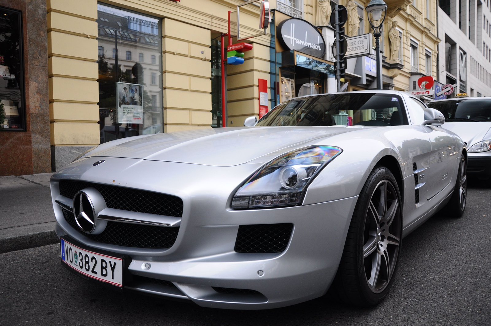 Mercedes SLS