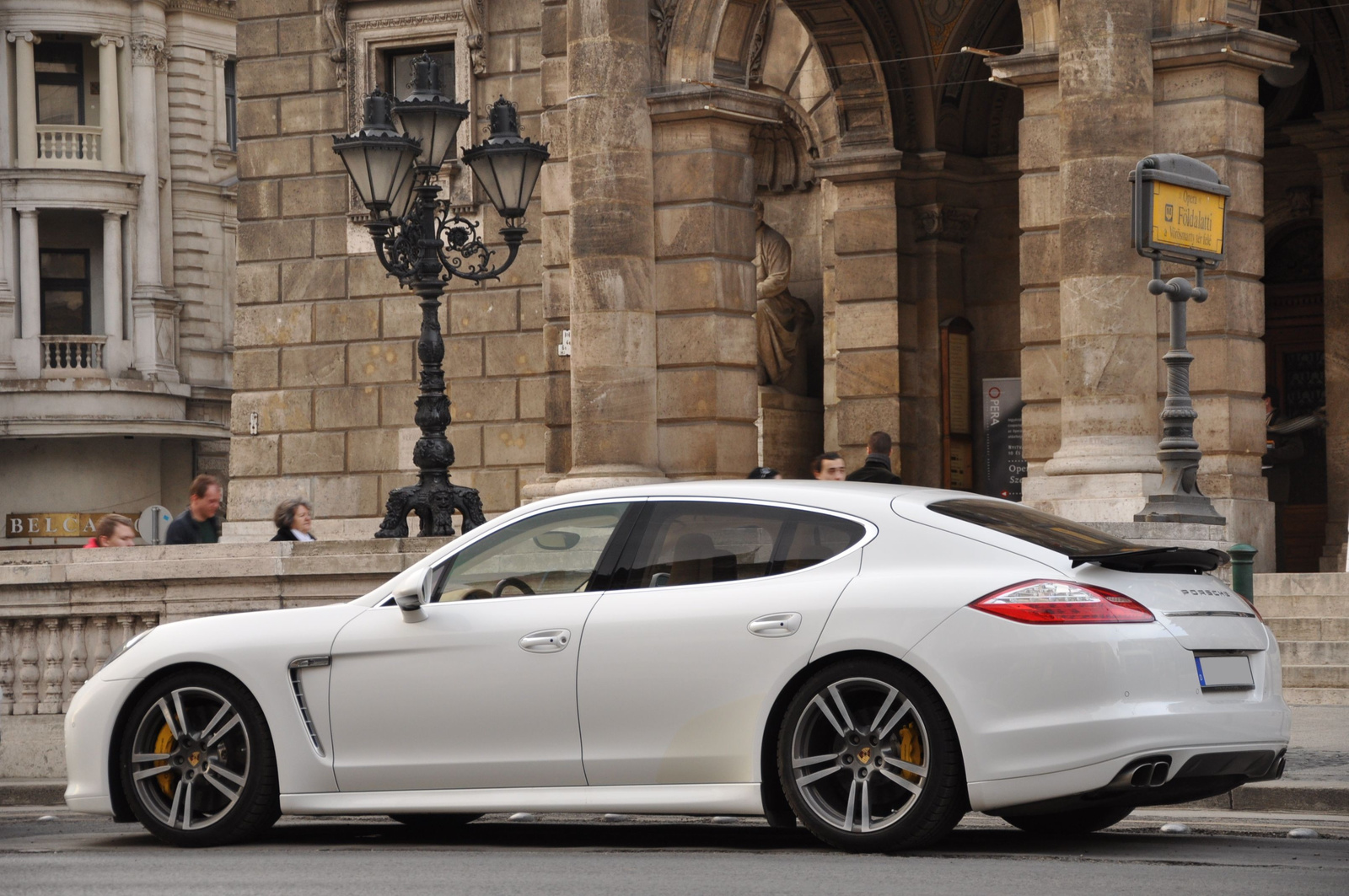 Porsche Panamera 035