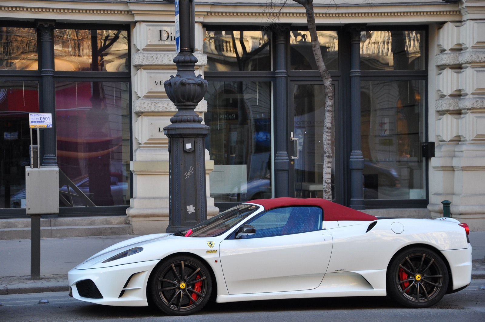 Ferrari Scuderia Spider 16M 022