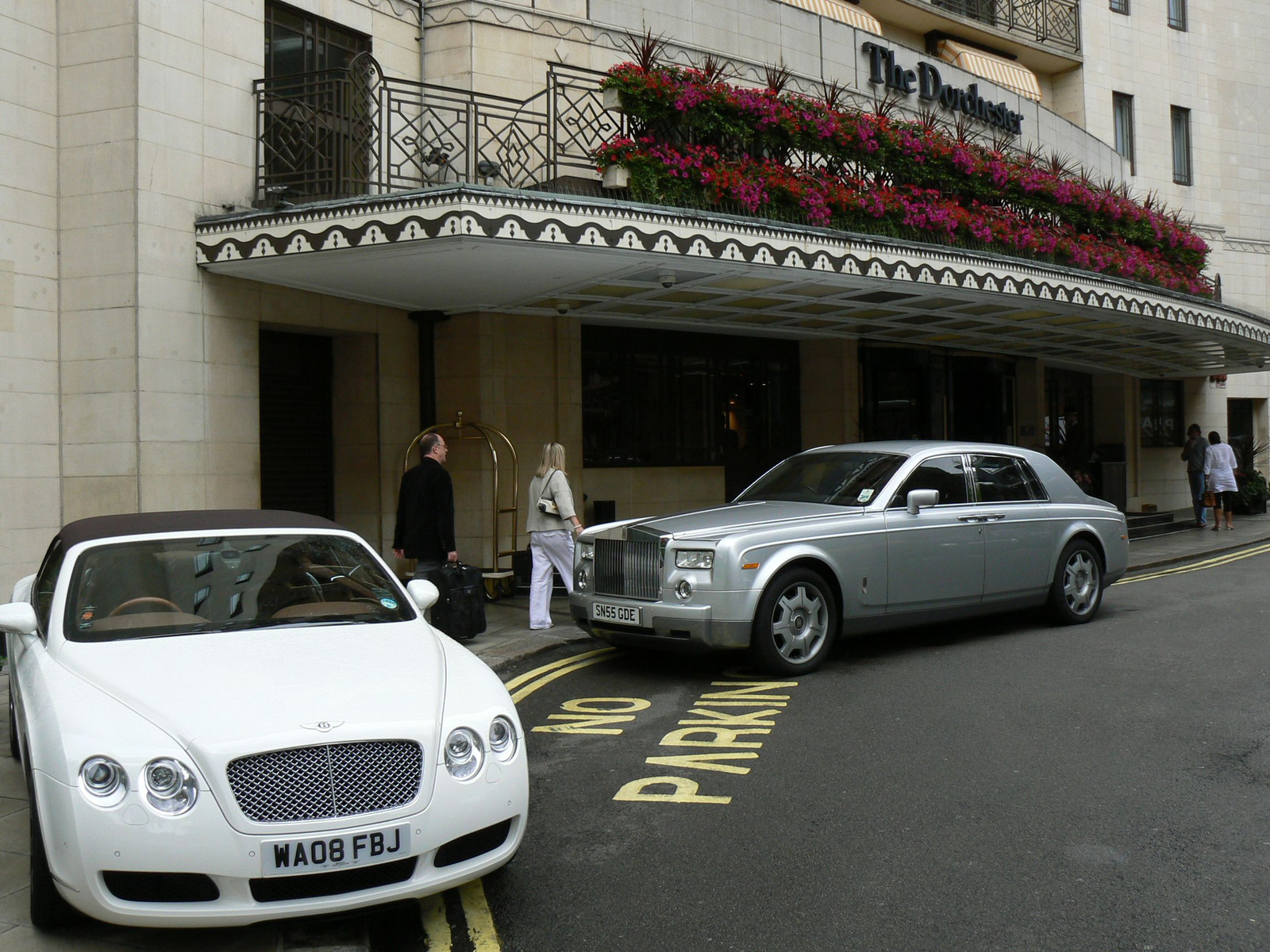 (4) Bentley GTC & RR Phantom