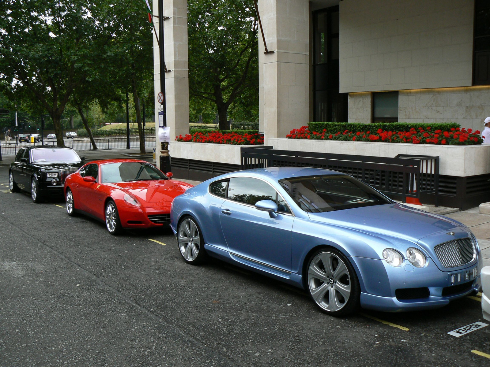 (4) Bentley GTS & Ferrari 612 Sessanta & RR Phantom