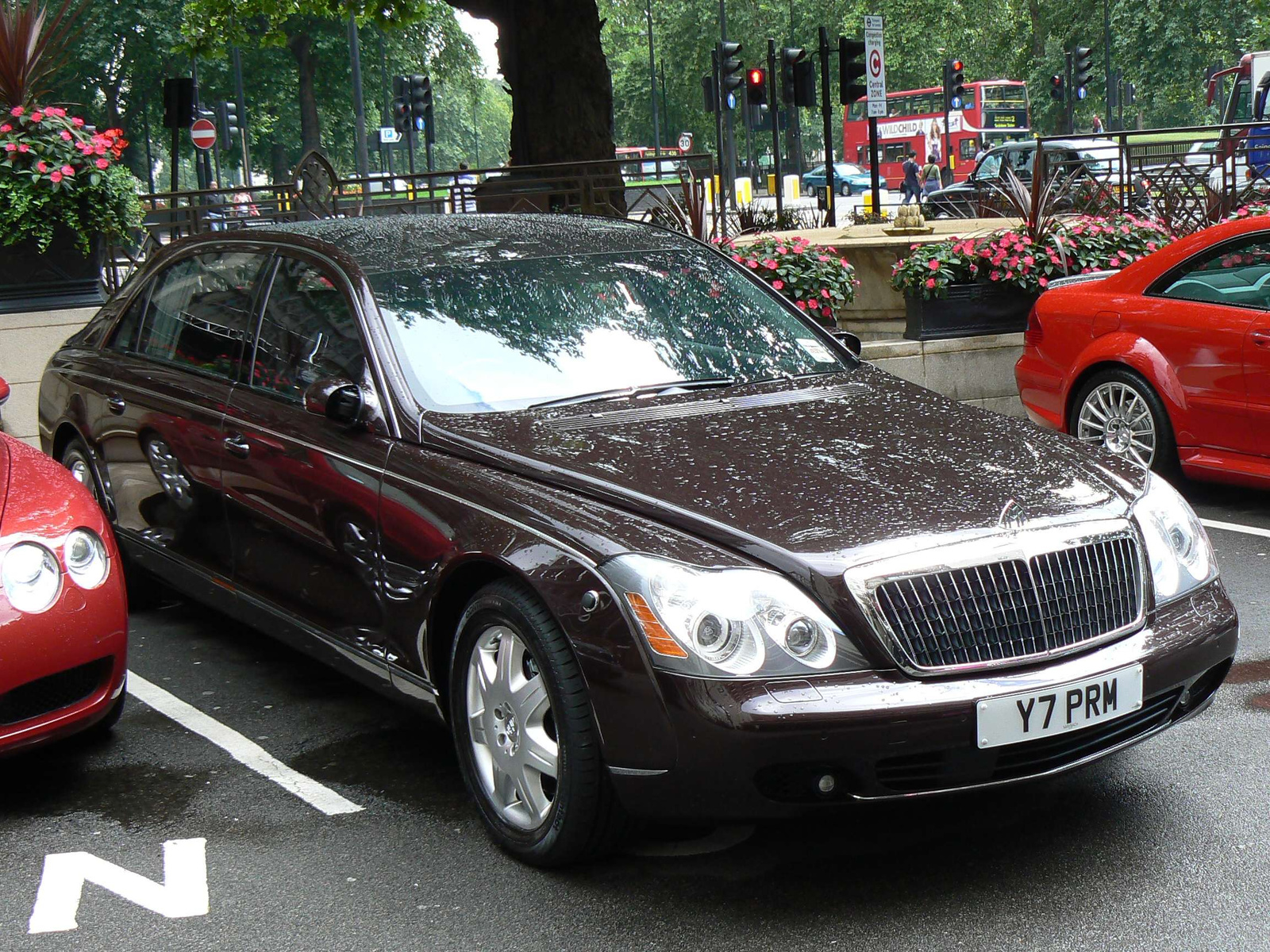 (9) Maybach 62