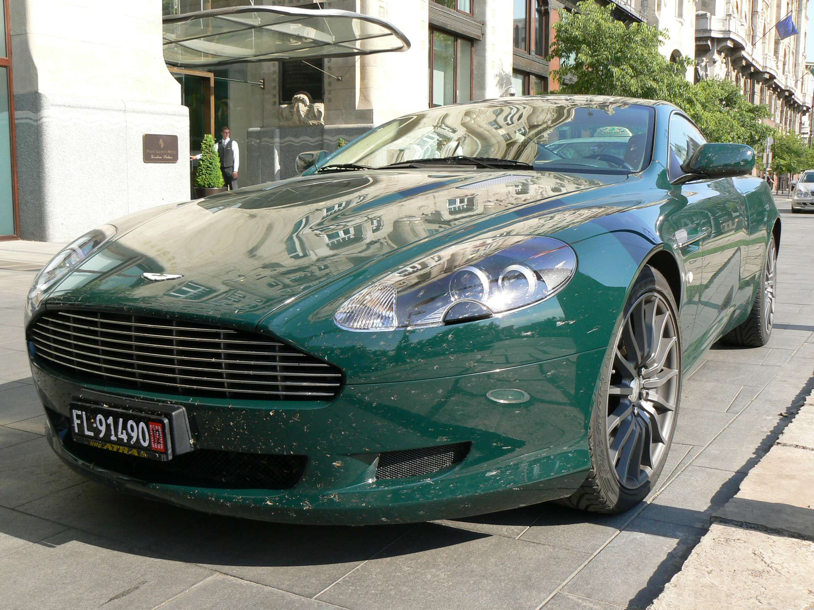 Aston Martin DB9 042