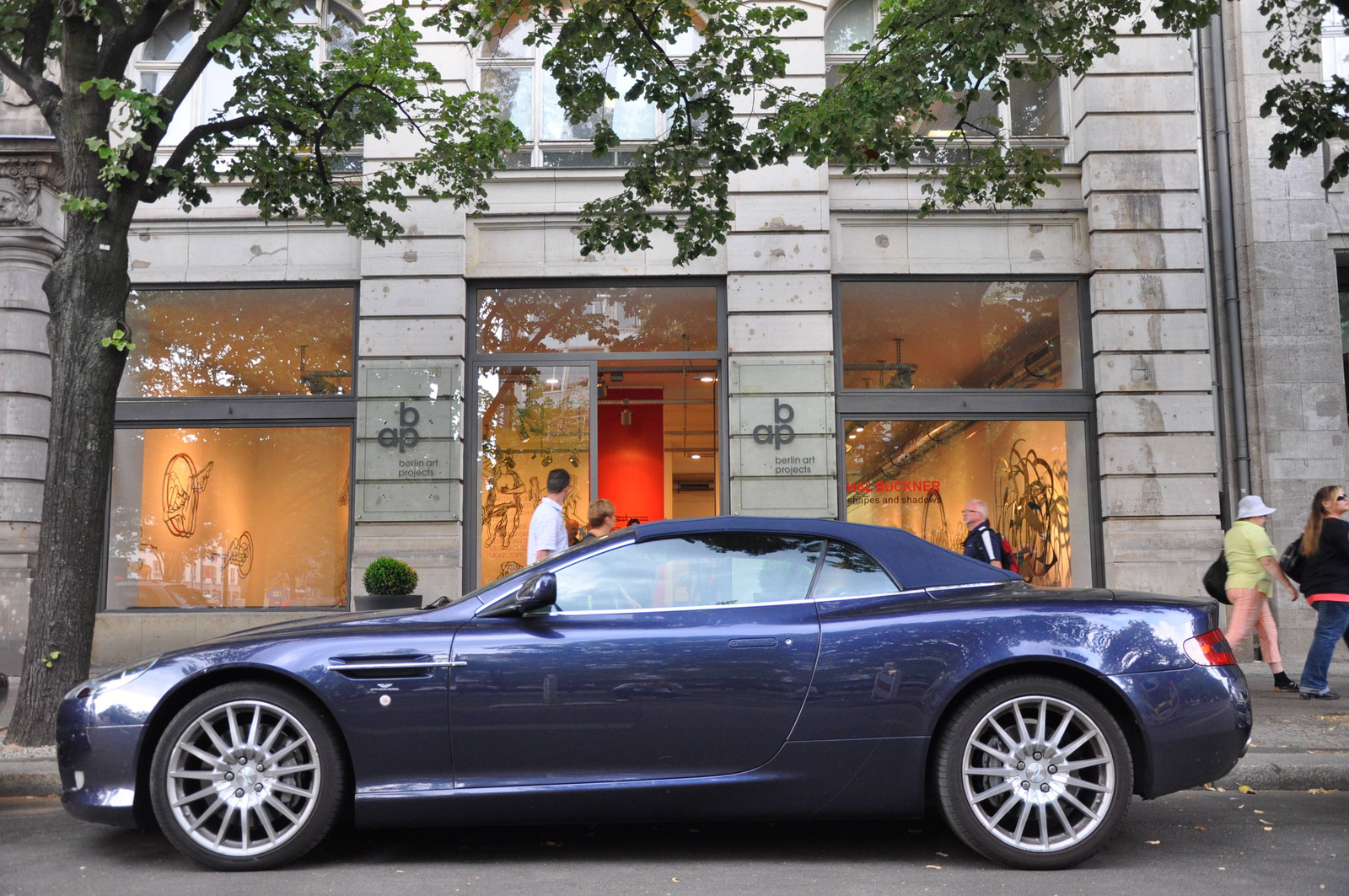 Aston Martin DB9 Volante