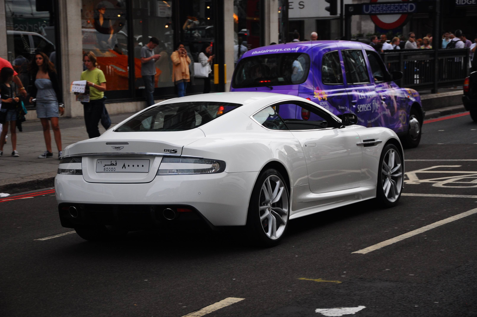 Aston Martin DBS