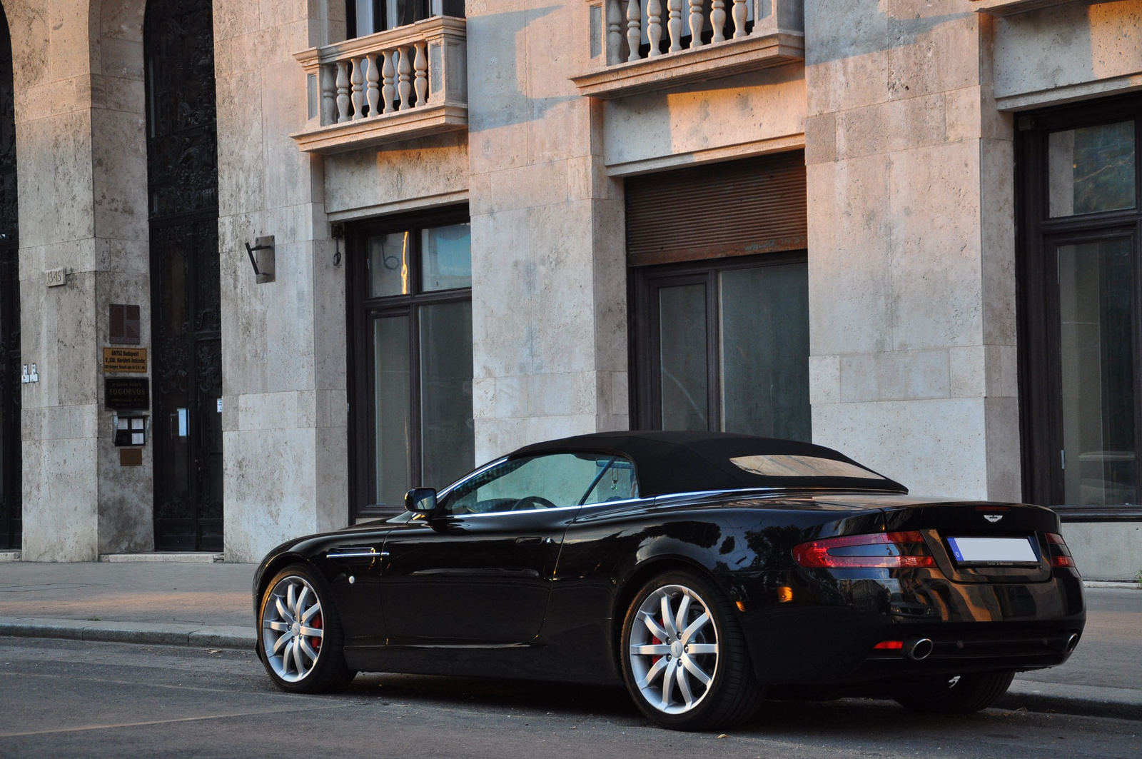 Aston Martin DB9 Volante 088